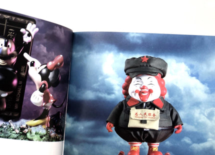 Art of Vinyl Toys by Monsa Publications Book