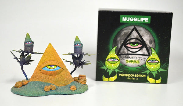 Sculpture de pierre lunaire Stoned Eye Shrine par Nugg Life NY - Ian Ziobrowski